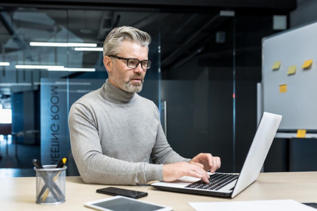 HP ProBook 4 G1i 16 C51LSTQET został przygotowany z uwzględnieniem wymagań środowiska biznesowego.